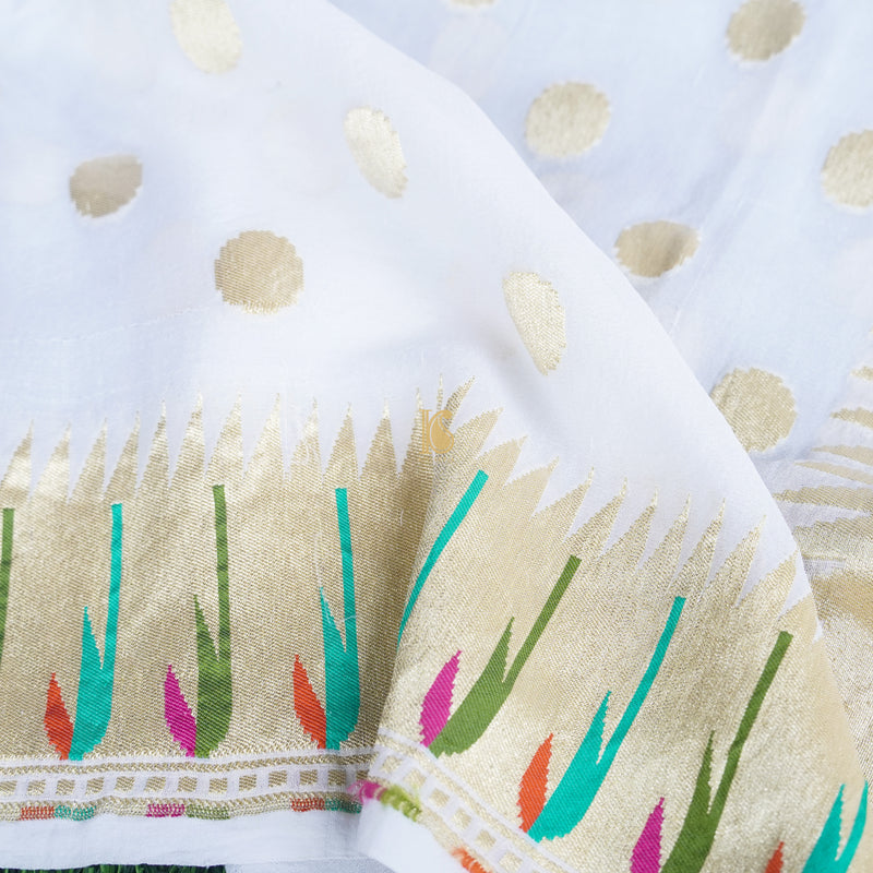 White Handloom Pure Georgette Banarasi Suit Fabric - Khinkhwab
