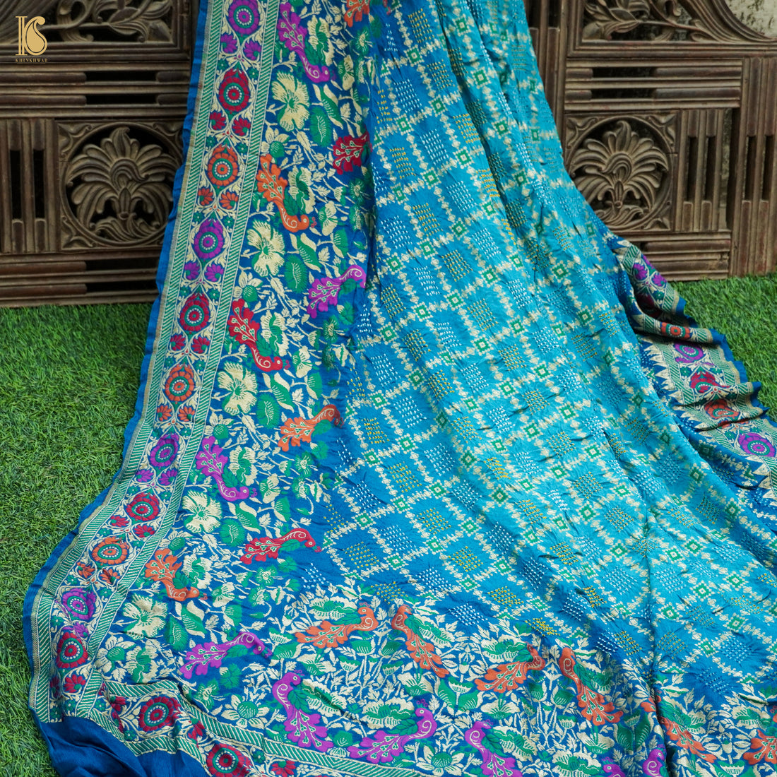 Banarasi Pure Georgette Shaded Blue Bandhani Saree - Khinkhwab