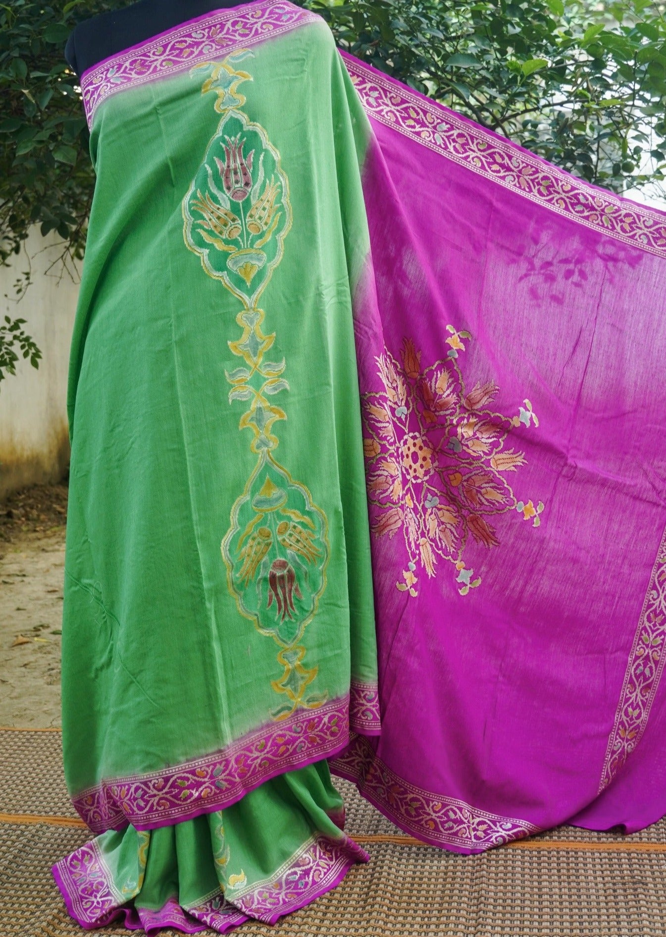 Chateau Green &amp; Purple Pure Moonga Silk Handloom Banarasi Saree - Khinkhwab