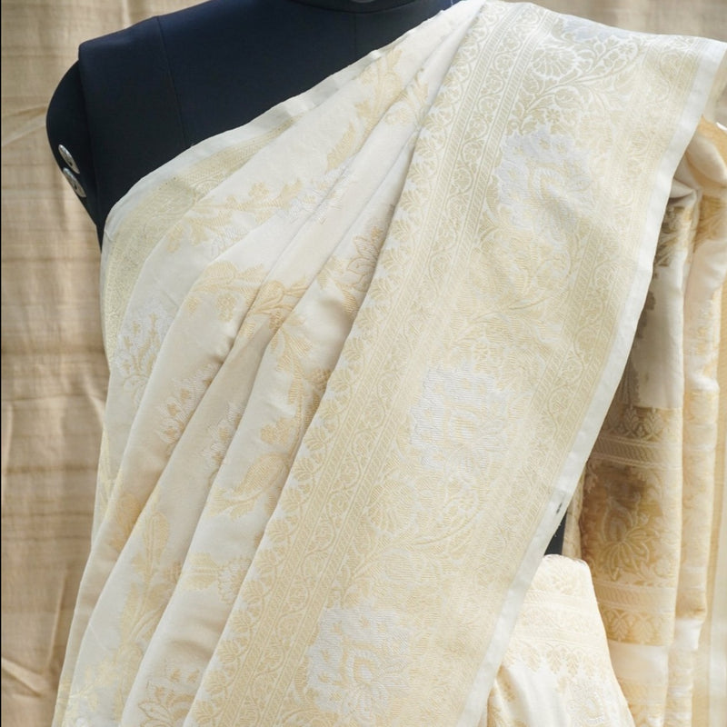 Spindle Grey Handloom Pure Tissue by Silk Off White Banarasi Saree - Khinkhwab