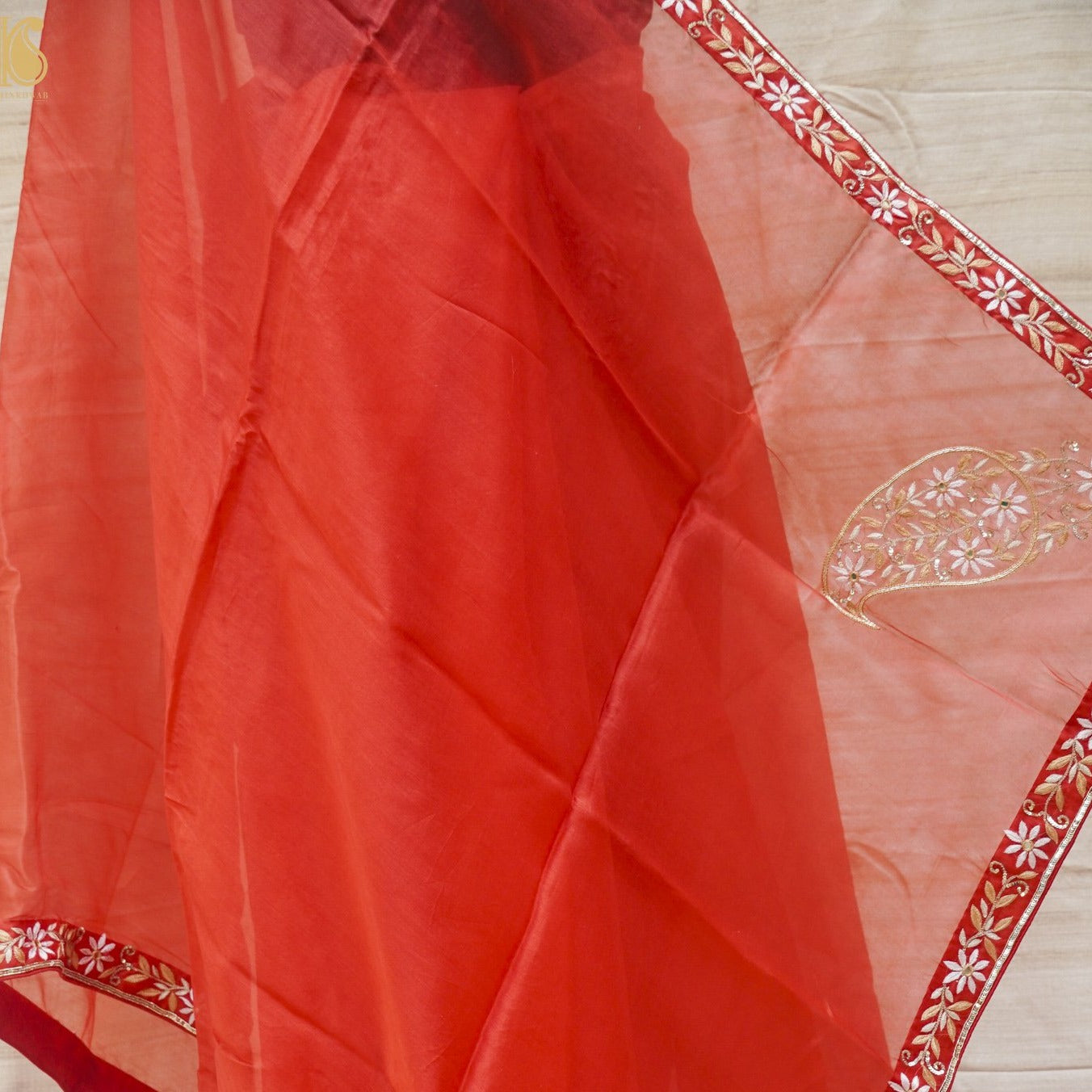 Handwoven Cinnabar Red Pure Organza Embroidery Saree - Khinkhwab
