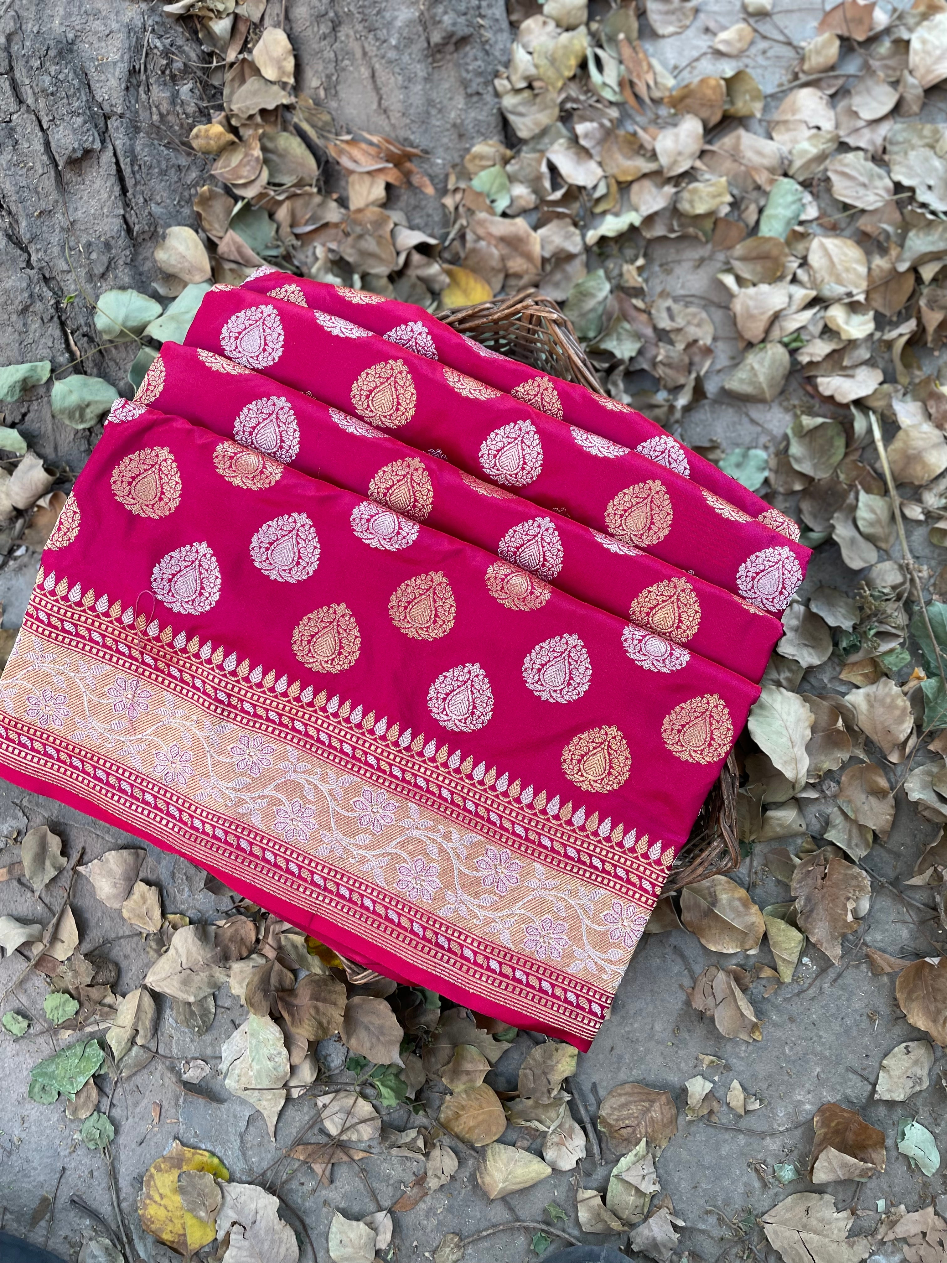 Jazzberry Jam Handloom Banarasi Pure Katan Silk Kadwa Boota Saree - Khinkhwab