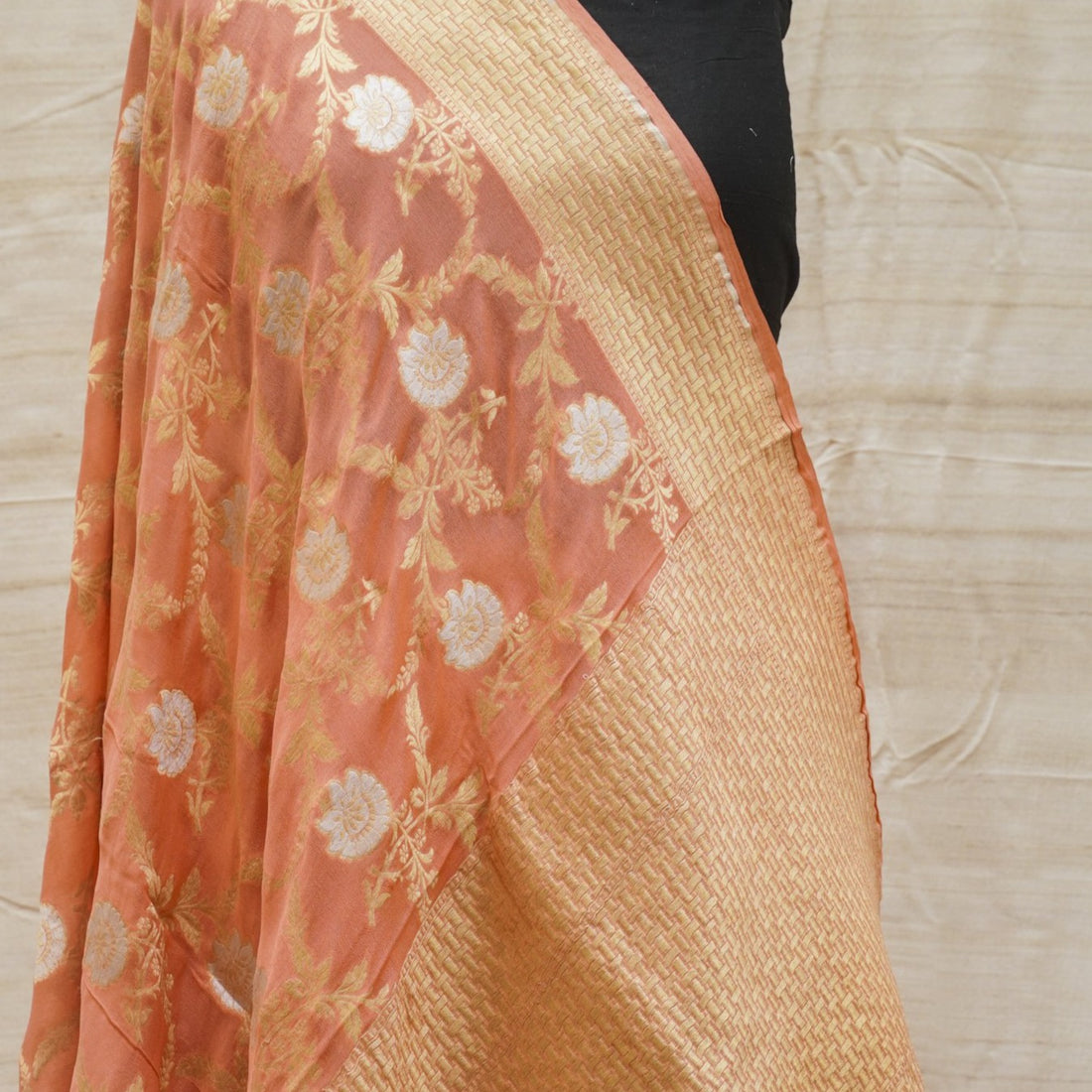 Pure Georgette Handloom Banarasi Peony Saree - Khinkhwab