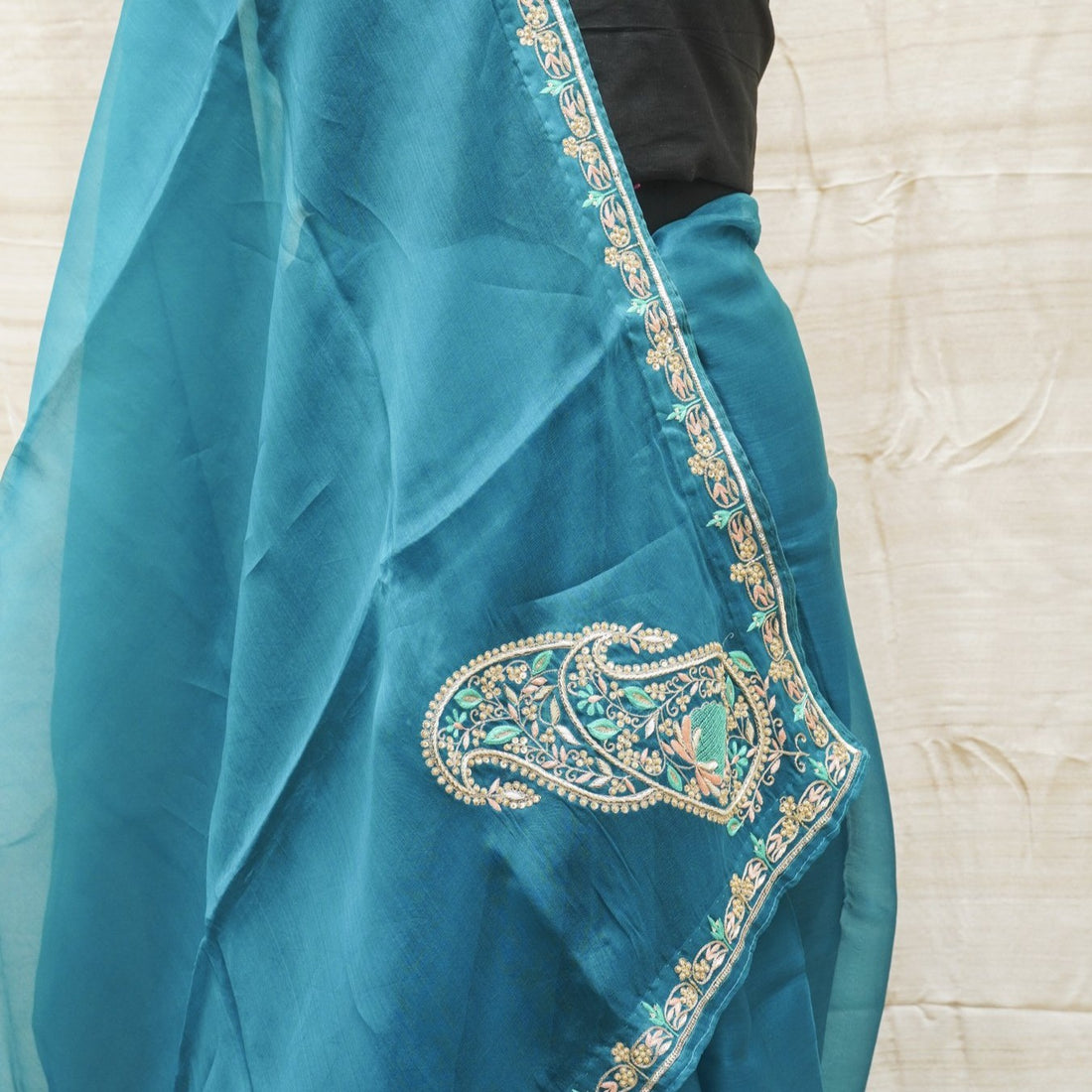 Handwoven Cerulean Blue Pure Georgette Organza Embroidery Saree - Khinkhwab