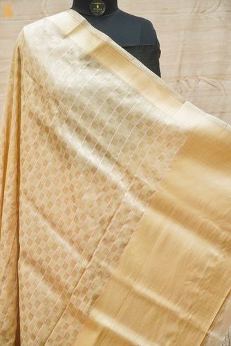 Cotton Seed Beige Handloom Pure Katan Silk Banarasi Kadwa Saree - Khinkhwab