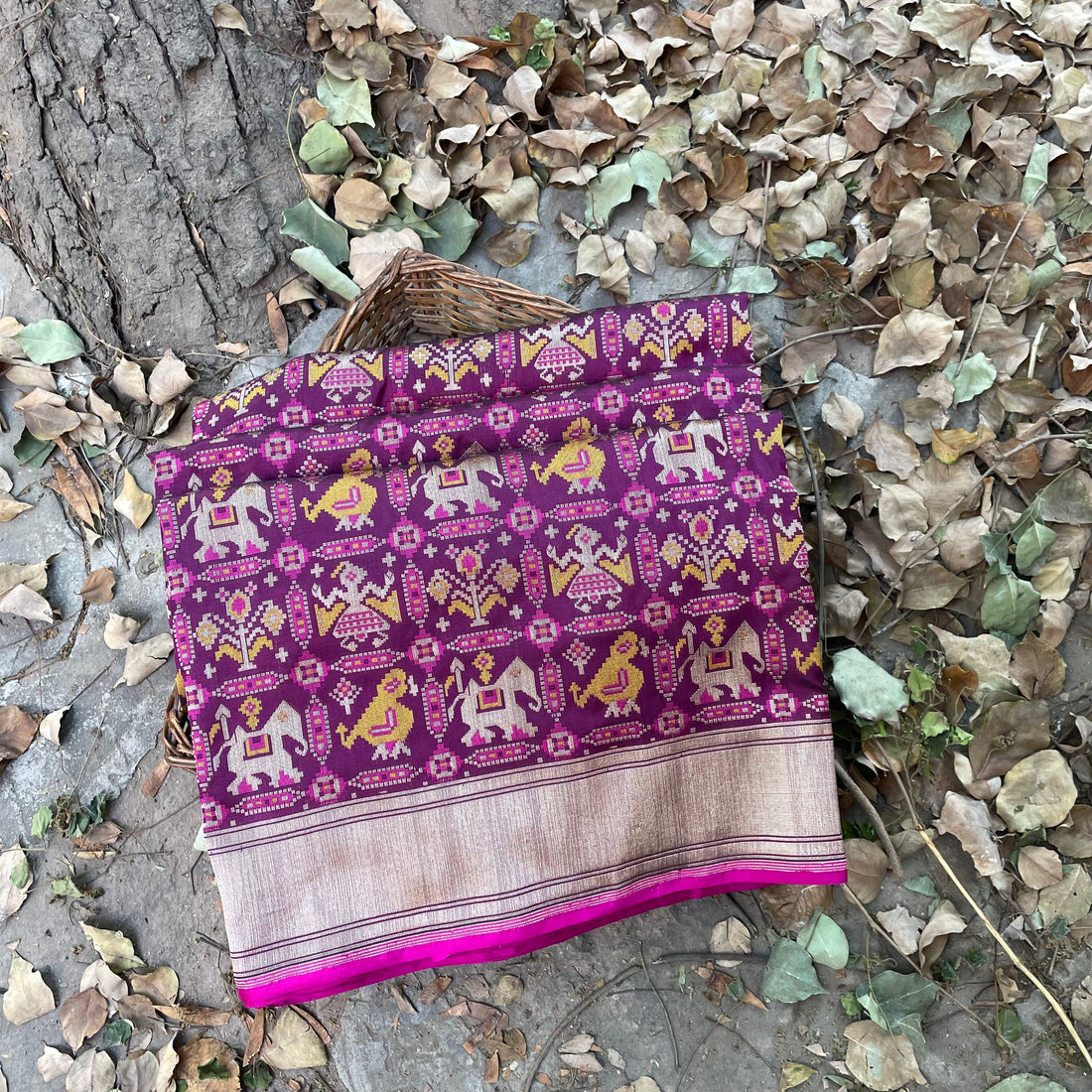 Seance Purple Handwoven Pure Katan Silk Banarasi Patola Saree - Khinkhwab