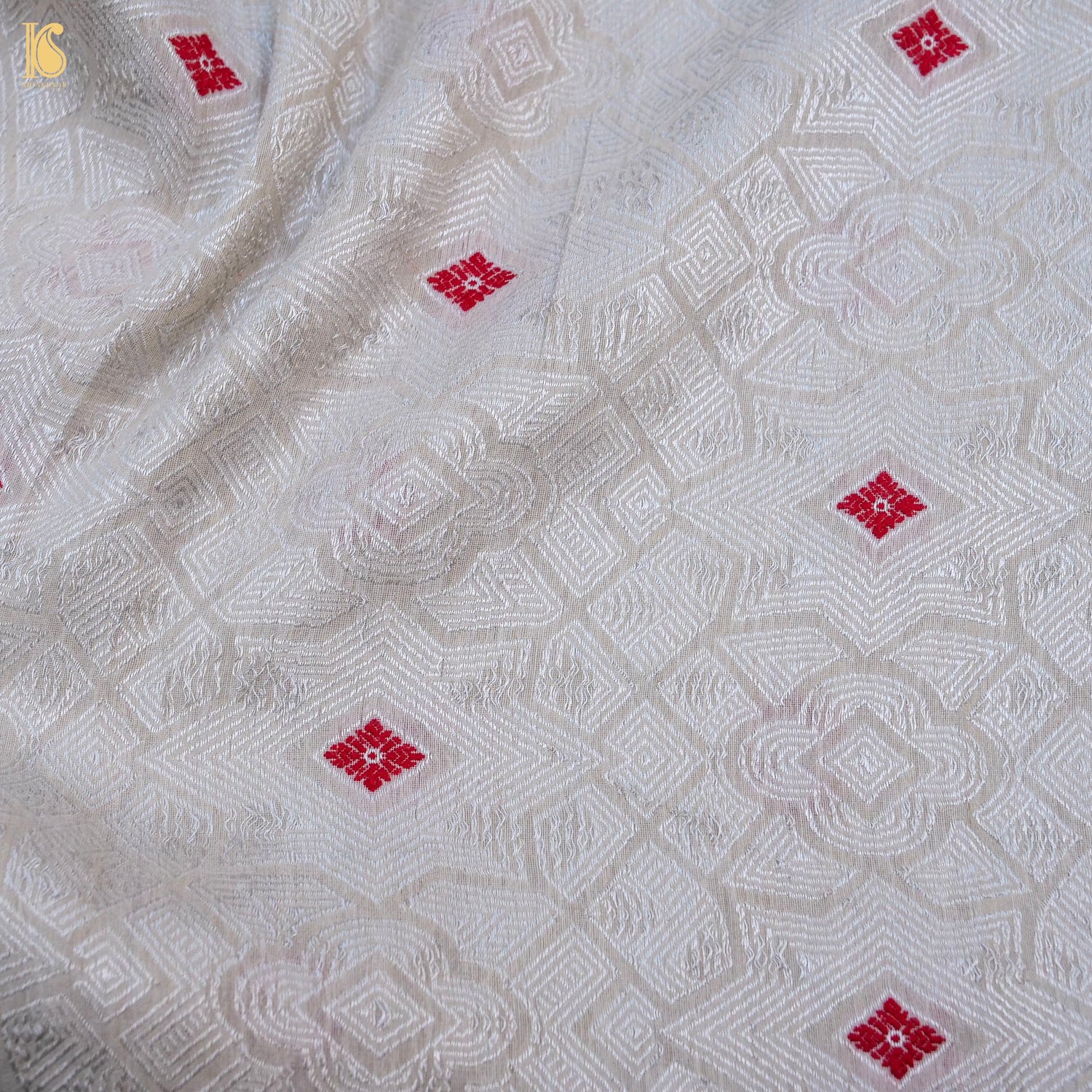 Pure Moonga Silk Handloom Banarasi Dyeable Fabric - Khinkhwab