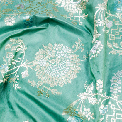 Monte Carlo Green Pure Katan Silk Handwoven Banarasi  Kadwa Scallop Saree - Khinkhwab