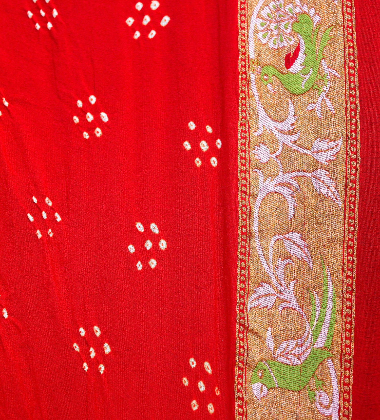 Birds of Paradise - Red Pure Georgette Handloom Banarasi Bareek Bandhani Saree - Khinkhwab