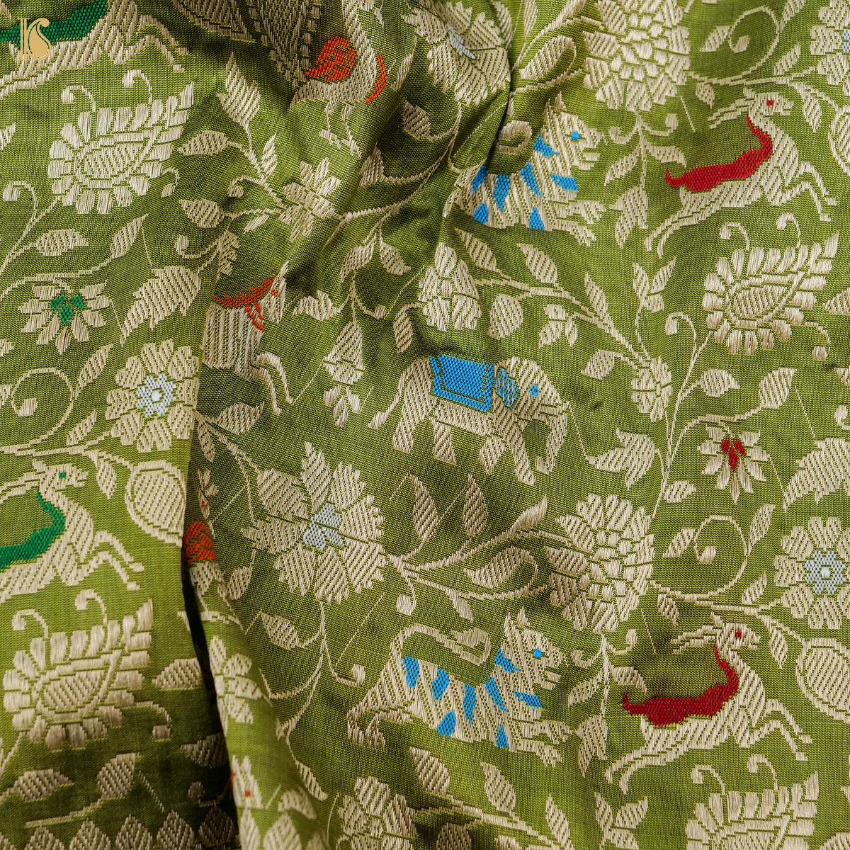 Handloom Banarasi Katan Shikargah Fabric – Khinkhwab