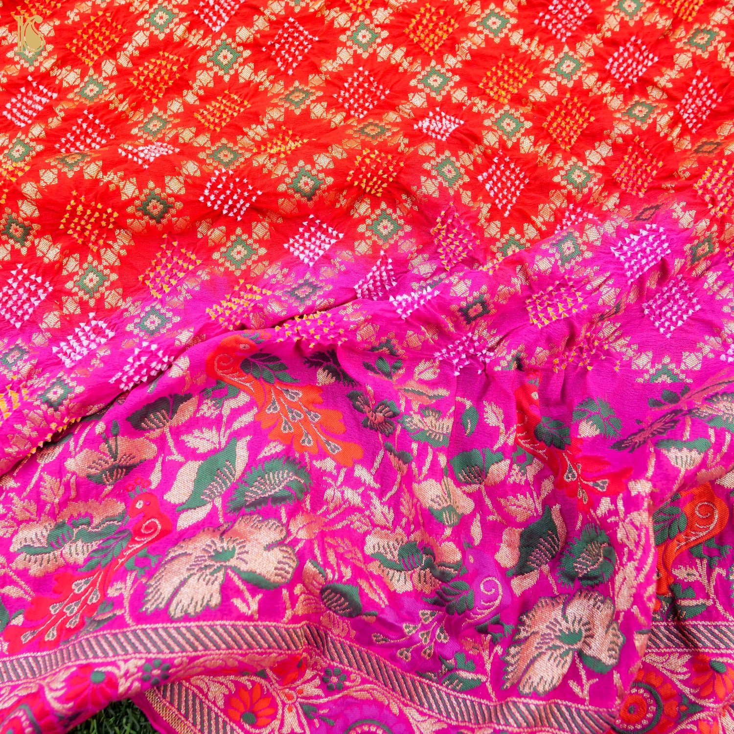 Shaded Pink  Banarasi Pure Georgette Bandhani Saree - Khinkhwab