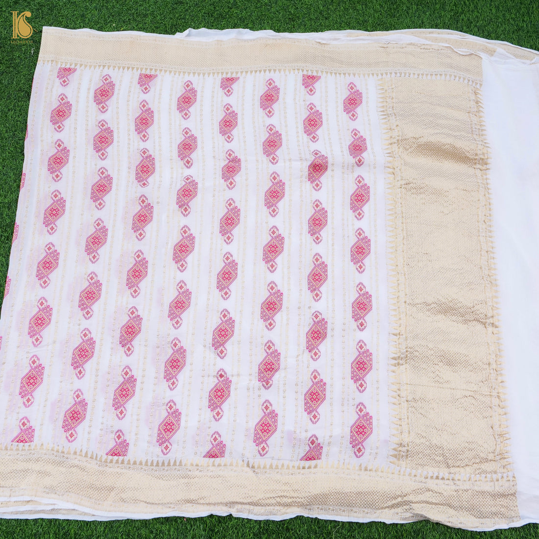 Dyeable White Pure Georgette Banarasi Meenakari Saree - Khinkhwab