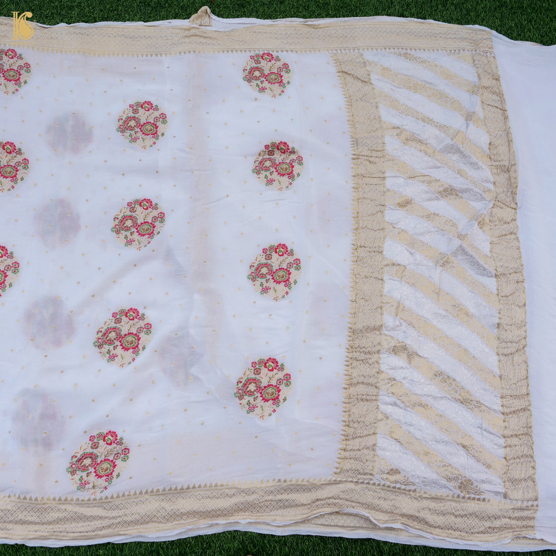 Dyeable White Pure Georgette Banarasi Meenakari Saree - Khinkhwab