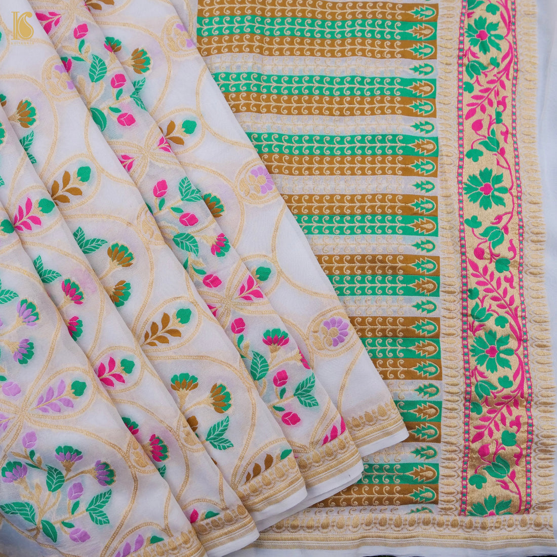 White Pure Georgette Handloom Banarasi Honeycomb Flower Saree - Khinkhwab