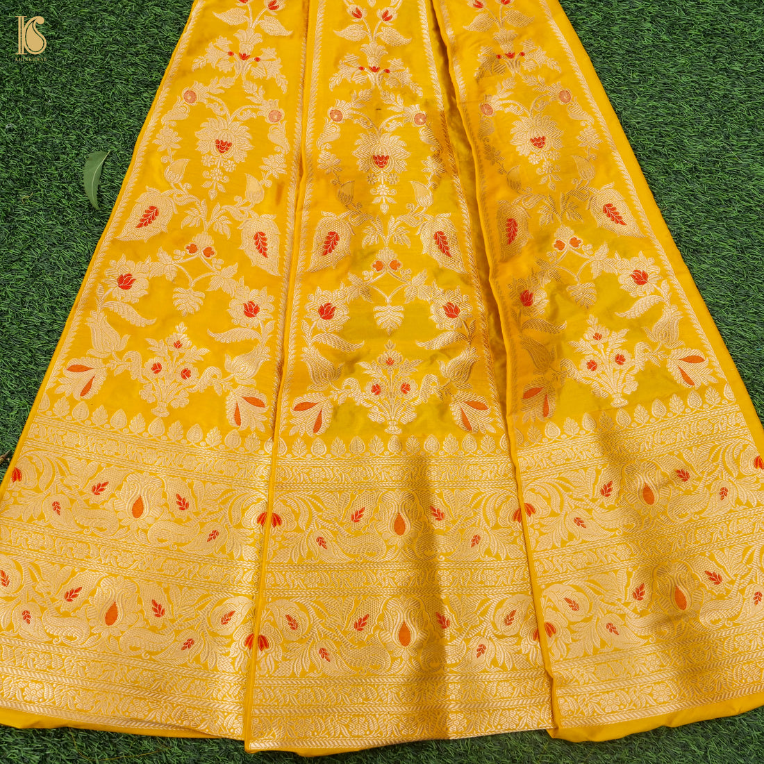 Gamboge Yellow Pure Katan Silk Handloom Banarasi Kalidar Lehenga - Khinkhwab