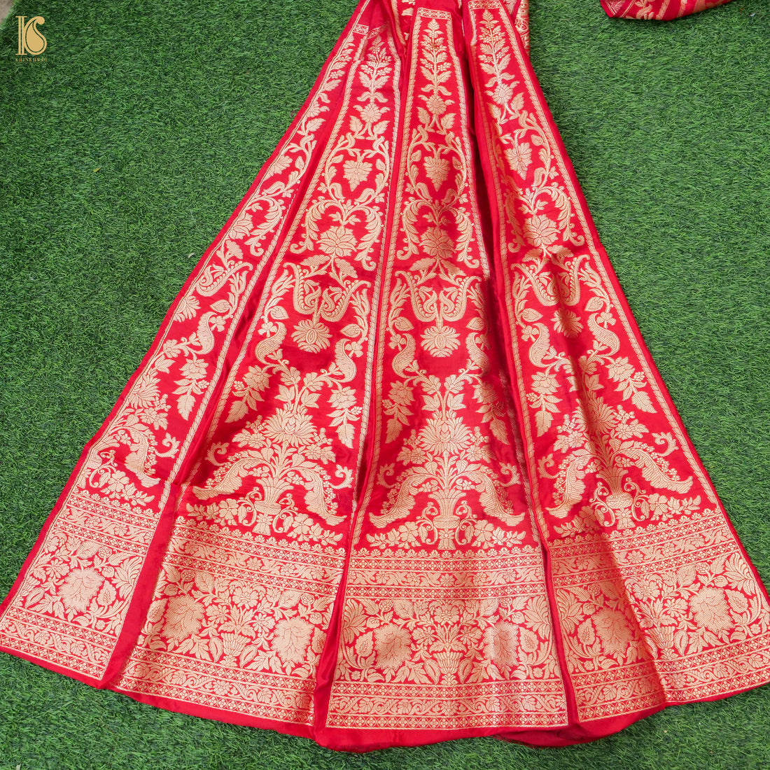 Red Pure Katan Silk Handloom Banarasi Kalidar Lehenga - Khinkhwab