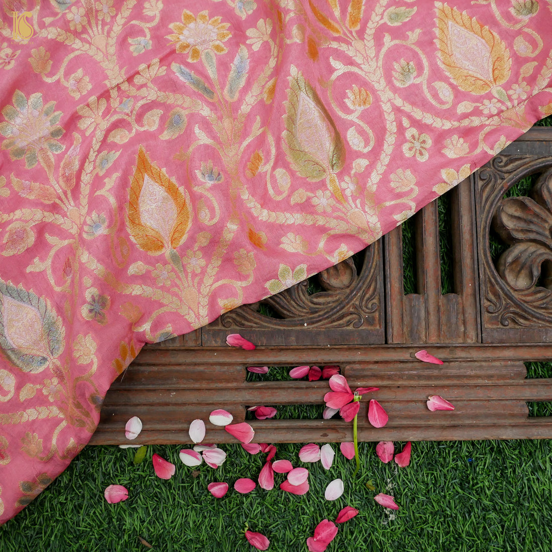 Kobi Pink Pure Georgette Banarasi Fabric with Hand Brush - Khinkhwab