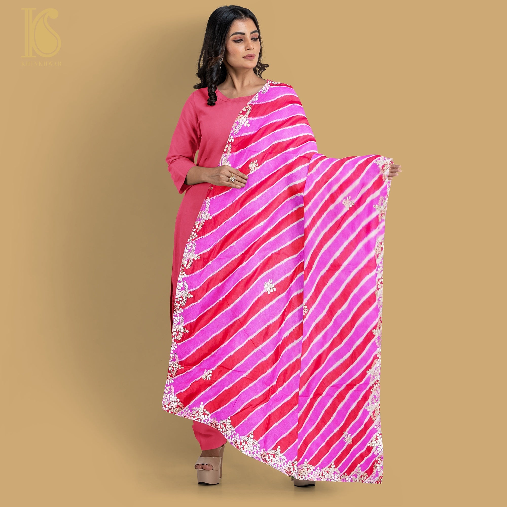 Pink Leheriya Pure Tussar Silk Scalloped Border Gotta Patti Dupatta - Khinkhwab